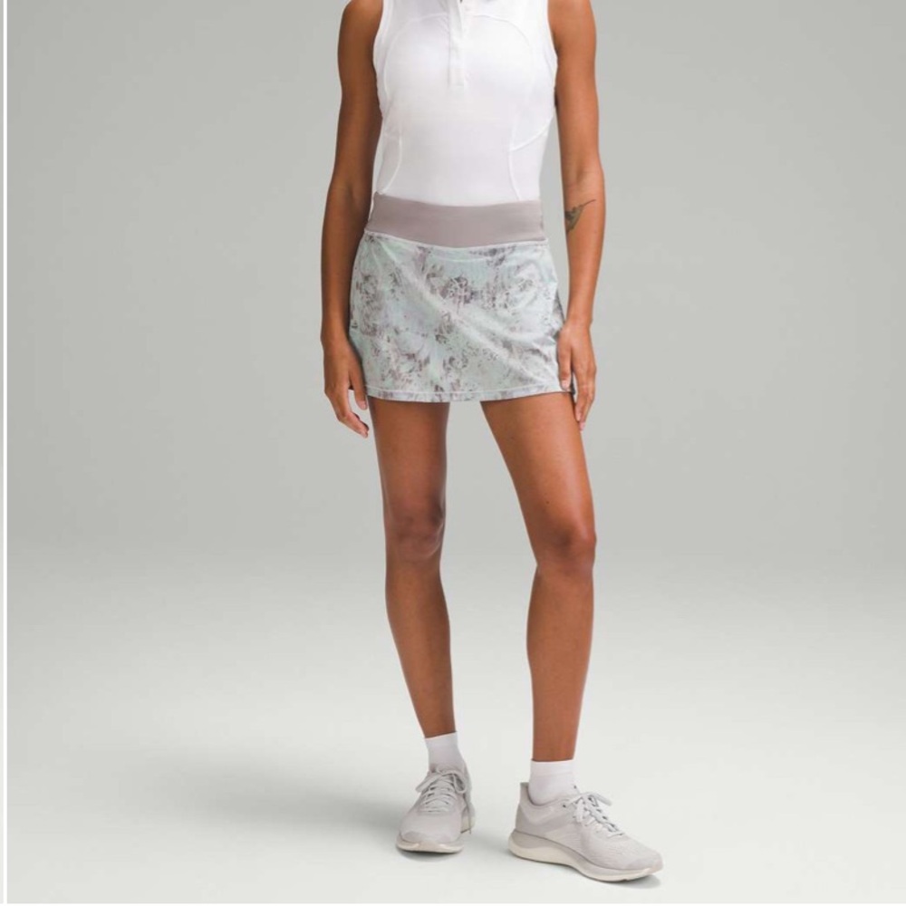 lululemon athletica Mint Marble Print Golf Skort with Taupe Waistband